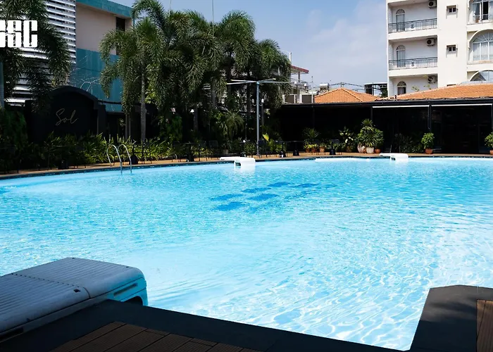 Thien Ha Hotel & Apartment
